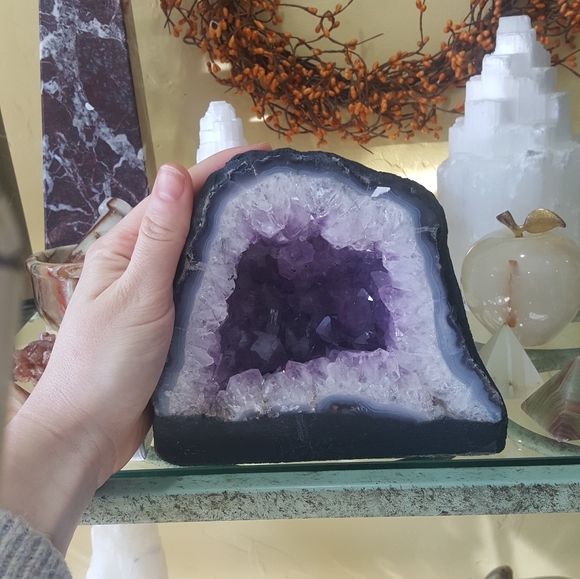 Gorgeous Amethyst Crystal Raw Geode - Picture 4 of 6